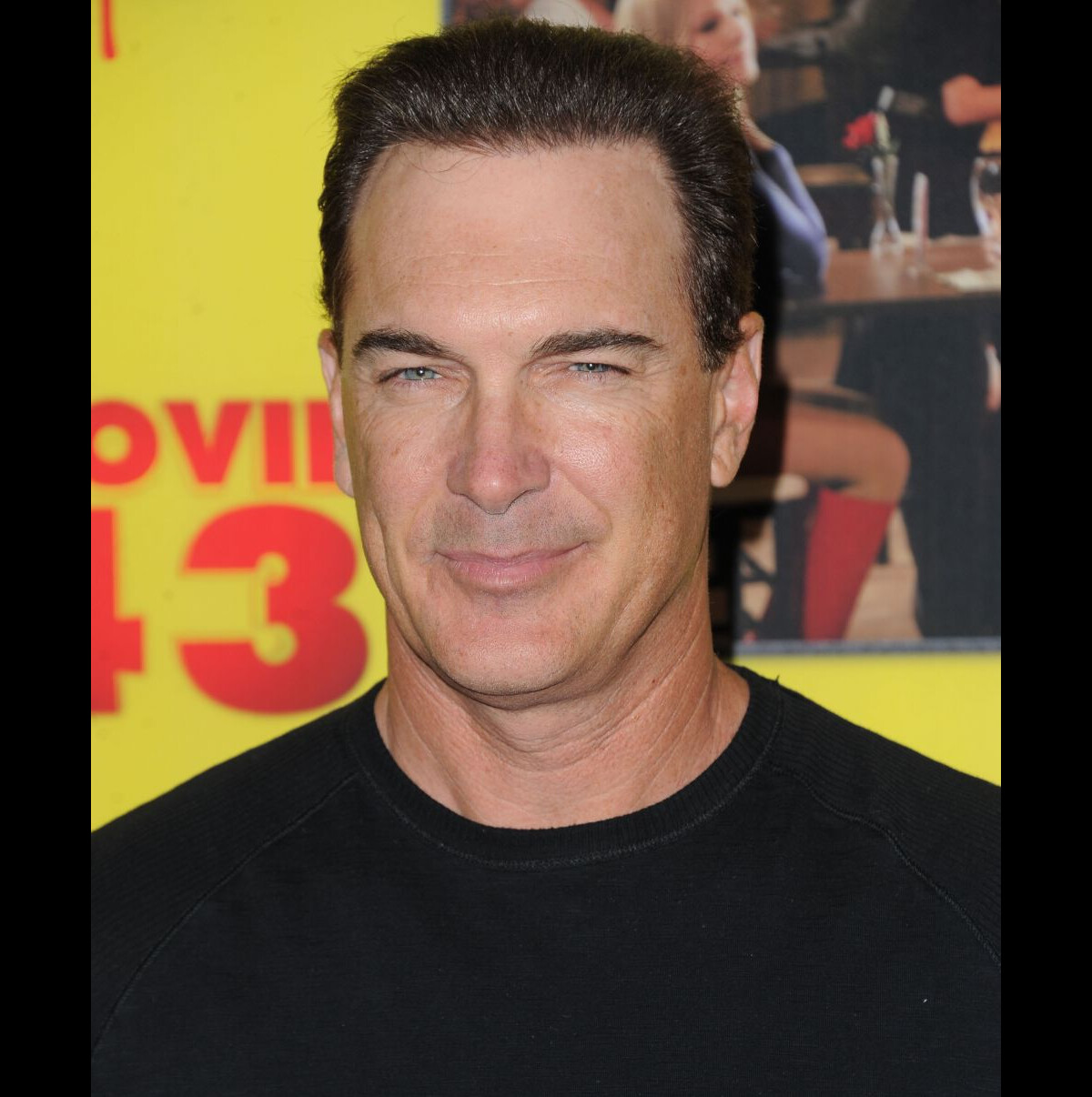 Vidéo Patrick Warburton à La Première De Movie 43 Au Chinese Theatre De Los Angeles Le 23