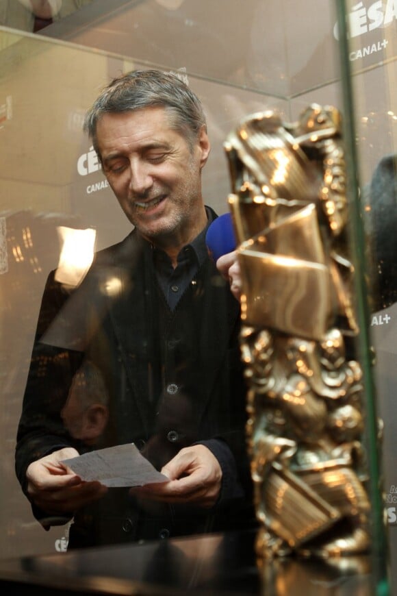 Antoine De Caunes - Annonce des nominations aux Cesar 2013 au Fouquet's a Paris, le 25 janvier 2013.25/01/2013 - Paris