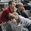 Iñaki Urdangarin et deux de ses trois fils, Pablo (12 ans) et Miguel (10 ans), au Palau Sant Jordi de Barcelone le 23 janvier 2013 devant le quart de finale du mondial de handball entre la Slovénie et la Russie (28-27).