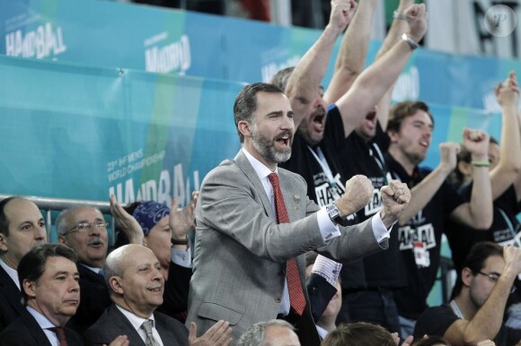 Le prince Felipe lors de la victoire de l'Espagne face à la Hongrie le 17 janvier 2013 en match de poules du championnat du monde de handball, à Madrid.