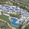 Vue aérienne, en avril 2012, du véritable palais dans lequel vivent Gisele Bündchen, Tom Brady et leurs enfants, à Brentwood, Los Angeles. Un terrain à onze millions de dollars, une maison à vingt...