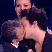 NRJ Music Awards 2013: Elie Semoun embrasse Kev Adams sous l'oeil de Miss France