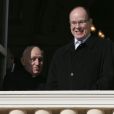  Le prince Albert de Monaco au balcon du palais princier pour la fin des célébrations de Sainte-Dévote, le 27 janvier 2013. 