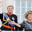 La reine Beatrix des Pays-Bas avait une annonce solennelle à faire le 28 janvier 2013 à 19 heures...