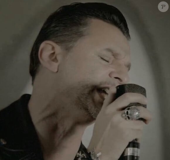 Depeche Mode, le groupe culte a dévoilé son nouveau single Heaven, extrait de Delta Machine, dans les bacs le 25 mars 2013.