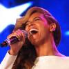 Beyoncé Knowles interprète en live et a cappella l'hymne américain The Star-Spangled Banner lors de sa conférence de presse pour la prestation de mi-temps du Super Brown XLVII au Ernest N. Morial Convention Center. Nouvelle-Orléans, le 31 janvier 2013.