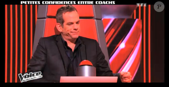 Garou fait semblant de gober des mouches dans The Voice 2 samedi 2 février 2013 sur TF1