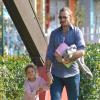 Gabriel Aubry a été chercher sa fille Nahla à la sortie de son école le 7 février 2013. Photo prise à Los Angeles.
