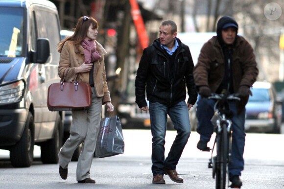 Exclu : Carla Bruni Sarkozy fait du shopping à New York, le 1er février 2013.