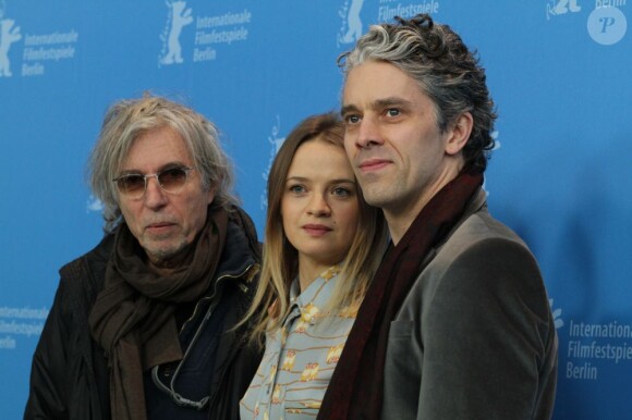 Jacques Doillon, Sara Forestier et James Thierrée lors du photocall du film Mes séances de lutte au Festival de Berlin le 11 février 2013