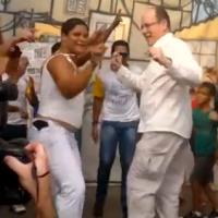 Albert de Monaco : A Rio, le prince danse la samba comme un cador