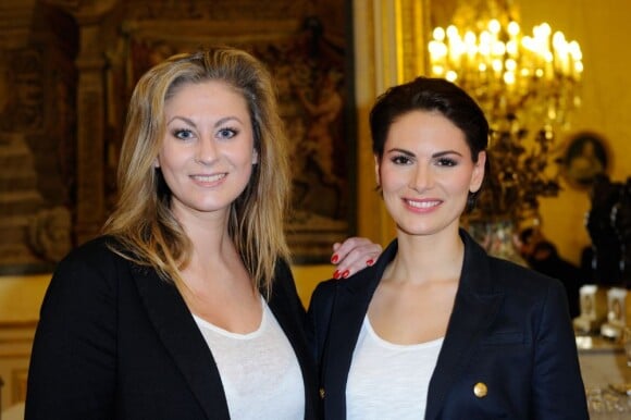 Maud et Laetitia Bléger lors de la conférence de presse du Rallye des Gazelles, au Sénat, le 12 février 2013