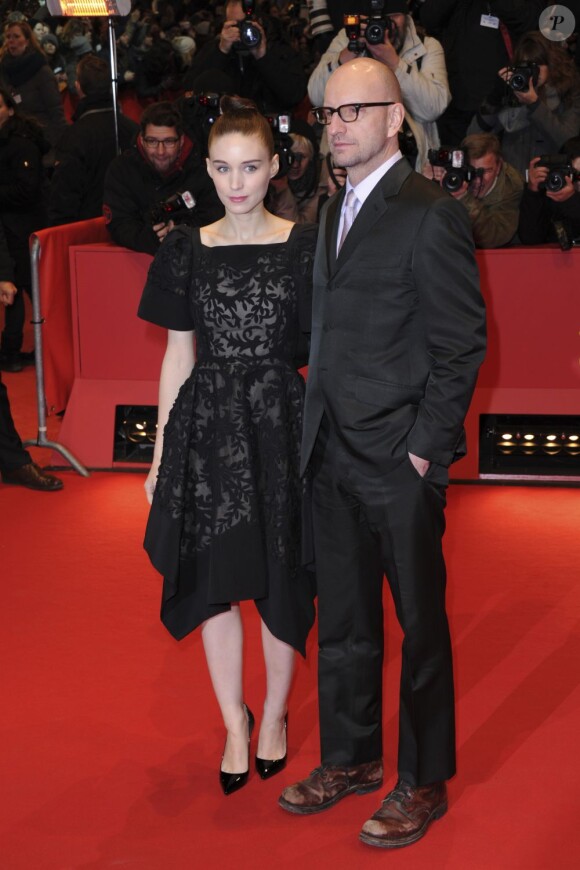 Rooney Mara et Steven Soderbergh à la première du film Side Effects (Effets Secondaires) à la 63e Berlinale, le 12 février 2013.