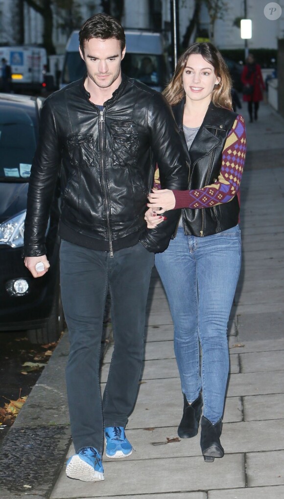 Kelly Brook et Thom Evans à Londres le 23 novembre 2012.