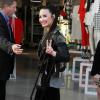 Demi Lovato, blessée, à l'ouverture du magasin Topshop à The Grove à Los Angeles, le 14 février 2013.