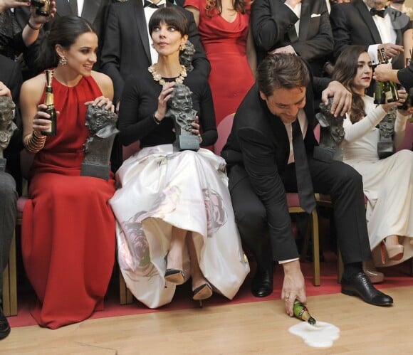Macarena Garcia, Maribel Verdu et Javier Bardem lors de la 27e cérémonie des Goya à Madrid le 17 février 2013