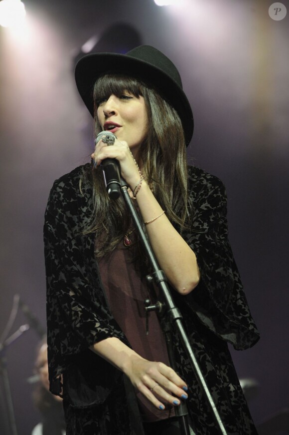 Nolwenn Leroy participe au 3e Monaco Beach Soccer Show à Monaco le 9 février 2013. Des stars du sport, de la musique et du show biz se réunissent au profit des associations Un sourire, un espoir pour la Vie de l'ancien footballeur Pascal Olmeta et Fight Aids Monaco de la Princesse Stephanie de Monaco.