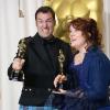 Mark Andrews et Brenda Chapman, les deux réalisateurs de Rebelle, pendant la 85e cérémonie des Oscars au Dolby Theatre de Los Angeles, le 24 février 2013.