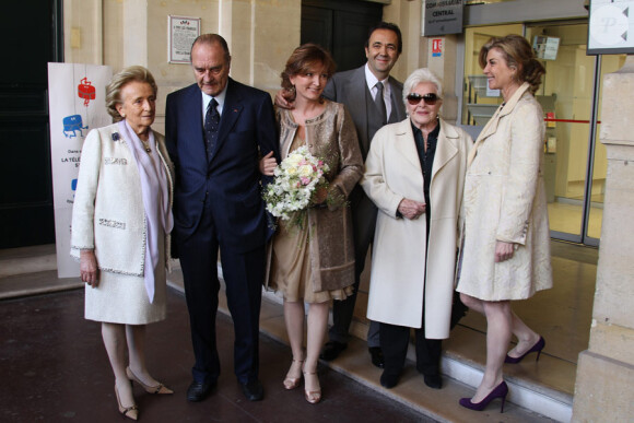 Jacques et Bernadette Chirac, Line Renaud et Michèle Laroque lors du mariage de Claude Chirac et Frédéric Salat-Baroux, le 11 février 2011