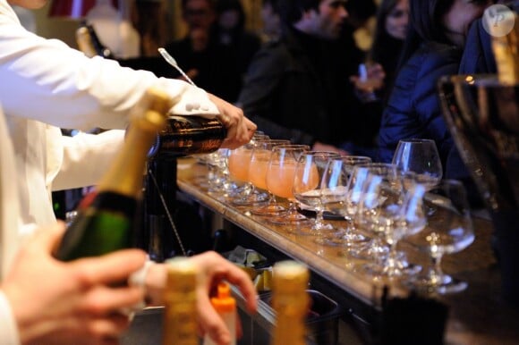 Soirée de lancement du cocktail Le Golo d'Alexandra Golovanoff au bar de l'hôtel Le Bristol. Paris, le 25 février 2013.