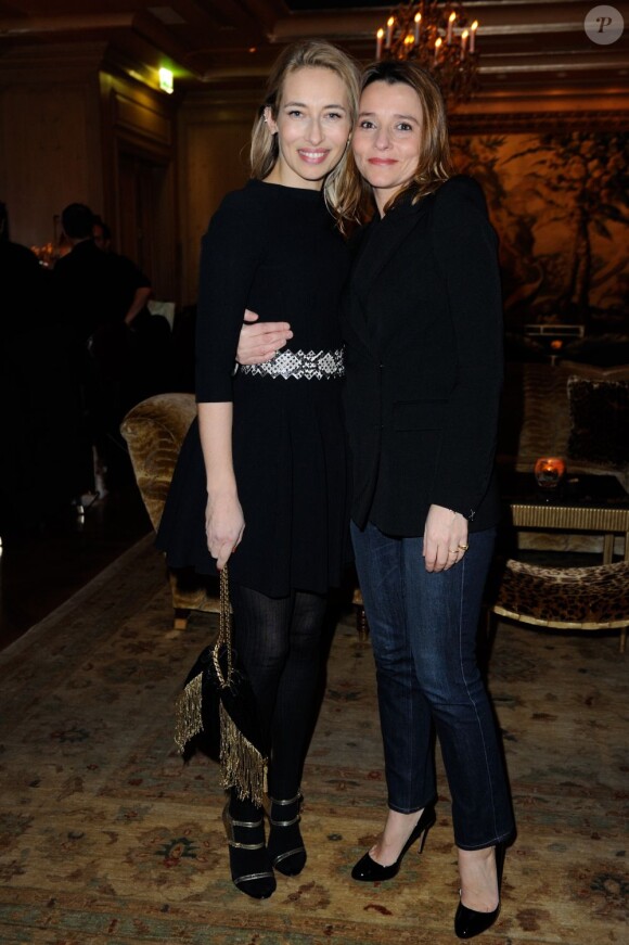 Alexandra Golovanoff et la directrice des programmes de Paris Première Anais Bouton de Moulins lors de la soiree de lancement du cocktail 'Le Golo' à l'hôtel Le Bristol. Paris, le 25 février 2013.