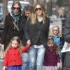 Sarah Jessica Parker emmène ses filles Tabitha et Marion Broderick à l'école à New York, le 26 février 2013.