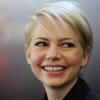 Michelle Williams, désormais célibataire, rayonne avec sa nouvelle coupe pour assurer la promotion du film Le Monde fantastique d'Oz au Ritz Carlton de Moscou, le 27 février 2013.
