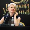 Michelle Williams réactive lors de la conférence de presse pour la promotion du film Le Monde fantastique d'Oz au Ritz Carlton de Moscou, le 27 février 2013.