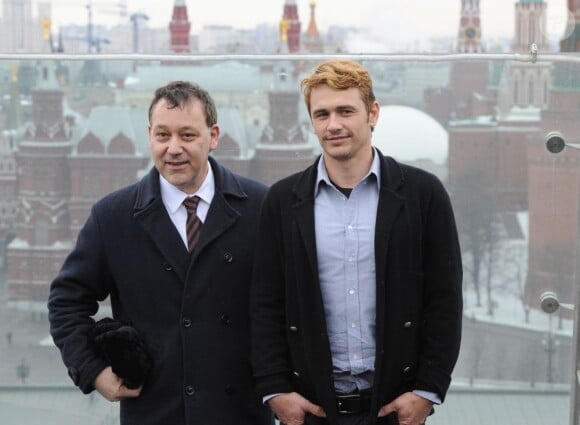 Le realisateur Sam Raimi et James Franco lors de la promotion du film Le Monde fantastique d'Oz au Ritz Carlton de Moscou, le 27 février 2013.