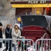 Jessica Alba et sa fille Honor se promènent dans le quartier du Trocadéro. Paris, le 1er mars 2013.