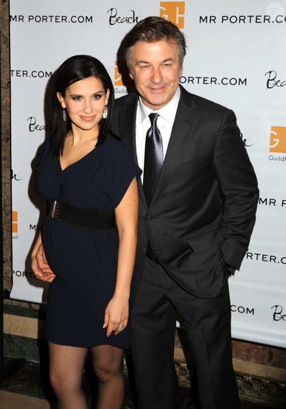Hilaria Thomas et Alec Baldwin pose lors du dîner de l'Academy Of The Arts Lifetime Achievement Awards au Plaza Hotel de New York, le 4 mars 2013.