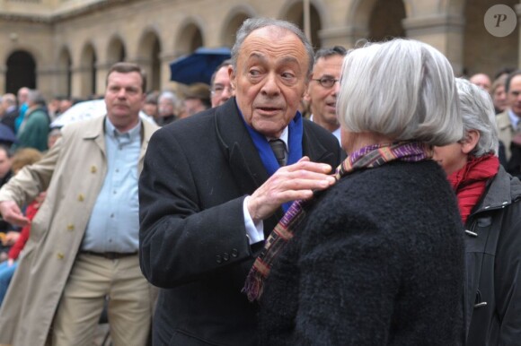 Michel Rocard et Christiane Hessel lors de l'hommage national à Stéphane Hessel, à Paris le 7 mars 2013.