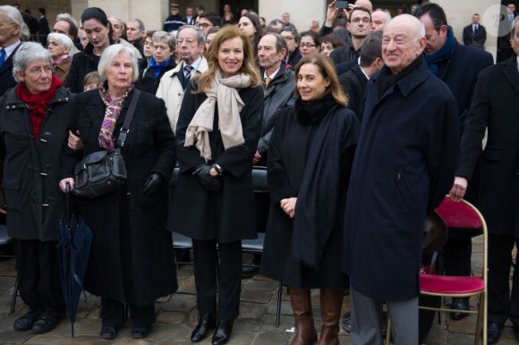 Edgar Morin, sa femme, Valérie Trierweiler et Christiane Hessel lors de l'hommage national à Stéphane Hessel, à Paris le 7 mars 2013.