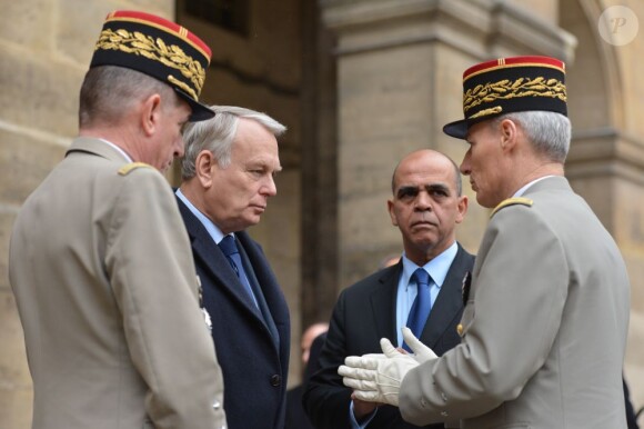 Jean-Marc Ayrault lors de l'hommage national à Stéphane Hessel, à Paris le 7 mars 2013.