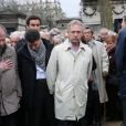 José Bové  au cimetière  Montparnasse  pour l'inhumation de Stéphane  Hessel   à Paris le 7 mars 2013.