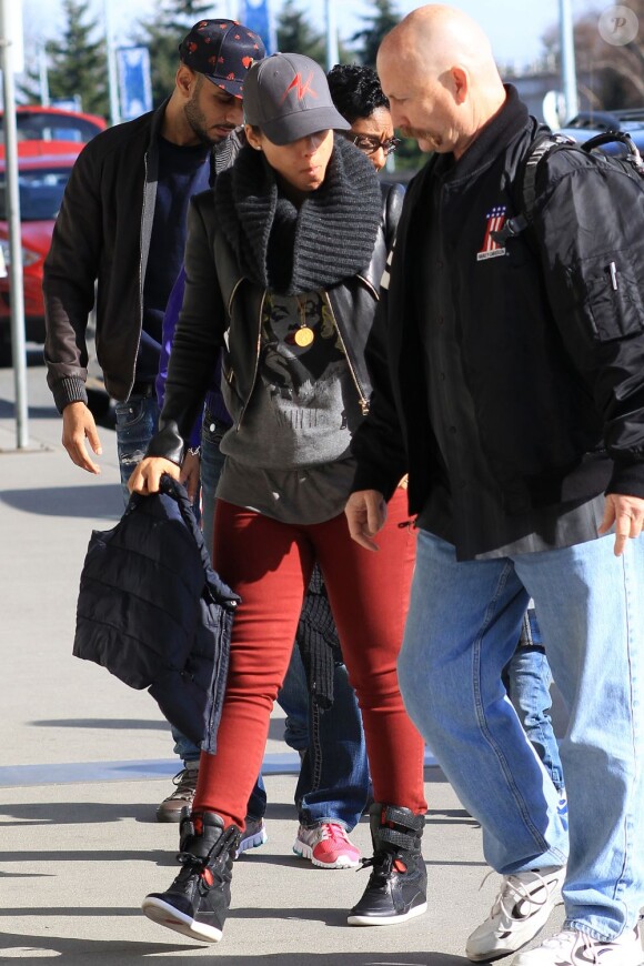 Alicia Keys, son mari Swizz Beatz et leur fils à Vancouver. La chanteuse était au Canada pour y donner un concert au Rogers Arena. Photo prise le 9 mars 2013.