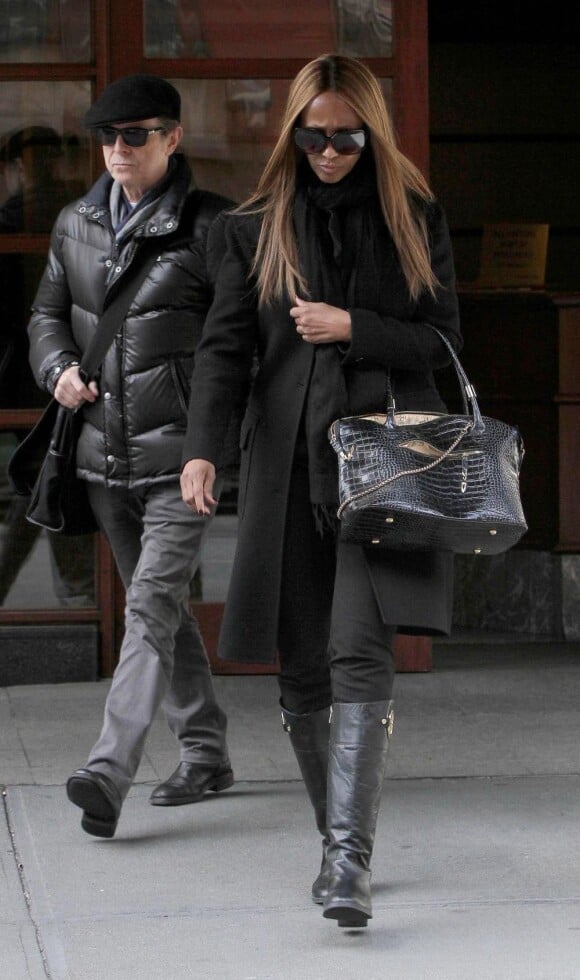 David Bowie et sa femme Iman le 13 mars 2013 à New York.