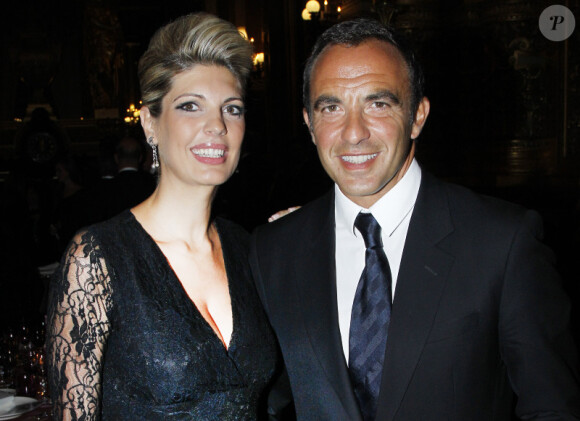 Nikos Aliagas et sa compagne Tina au dîner offert par Cartier dans le foyer du Palais Garnier après le concert de George Michael en faveur de Sidaction, à Paris, le 9 septembre 2012.