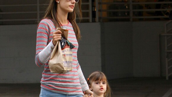 Alessandra Ambrosio : Sa fille de 4 ans suit déjà les tendances !