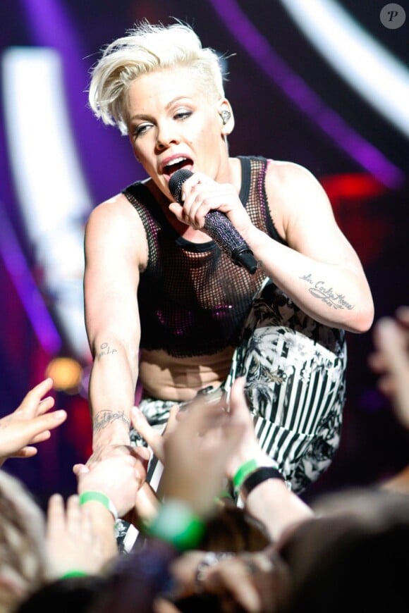 Pink lors de son concert donné au Complexe sportif Bell de Montréal, le 12 mars 2013.