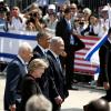 Le président démocrate Barack Obama arrive à l'aéroport Ben Gourion à Tel Aviv, où il est accueilli par le président Shimon Pérès et le premier ministre Benjamin Netanyahu, le 20 mars 2013.