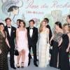 La princesse Charlene de Monaco, vêtue d'une robe Ralph Lauren, est restée couverte sur le tapis rouge du Sporting de Monte-Carlo, samedi 23 mars 2013, à son arrivée au Bal de la Rose avec le prince Albert et la princesse Caroline