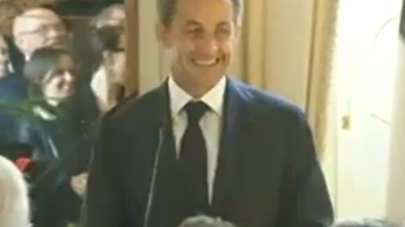 Nicolas Sarkozy, détendu à Bruxelles, blague sur Depardieu et Hollande