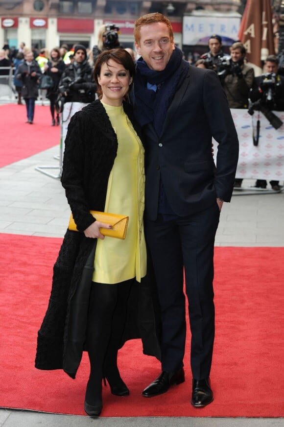 Damian Lewis et sa femme Helen McCrory arrivent pour la grande soirée des Prince's Trust Awards, le 26 mars 2013 à l'Odeon Leicester Square, à Londres.