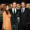 Eva Mendes, Ryan Gosling et Bradley Cooper posent lors de la première de The Place Beyond the Pines à New York, le 28 mars 2013.