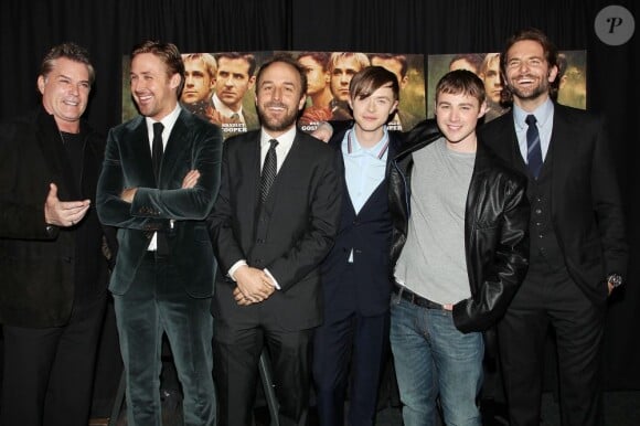 Du masculin : Ray Liotta, Ryan Gosling, Derek Cianfrance, Dane DeHaan, Emory Cohen et Bradley Cooper à la première de The Place Beyond The Pines à New York, le 28 mars 2013.
