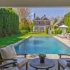 Brooke Shields a acheté une belle maison de 4,3 millions de dollars à Hamptions, en banlieu de New York.