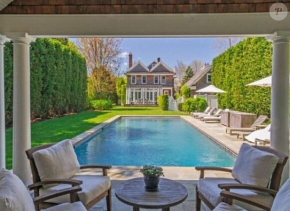 Brooke Shields a acheté une belle maison de 4,3 millions de dollars à Hamptions, en banlieu de New York.