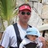 Scott Stuber et son fils Brooks à Cabo San Lucas. Le 29 mars 2013.
