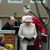 La reine Elizabeth II quittant la chapelle St George après la messe de Pâques, à Windsor, le 31 mars 2013.